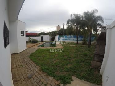 34 - Piscina