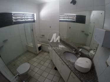 28 - Suite
