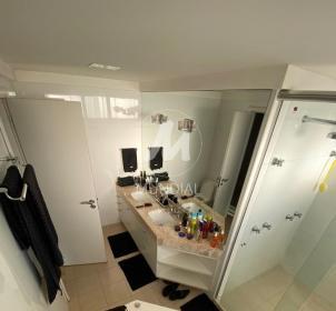 13 - Banheiro/lavabo