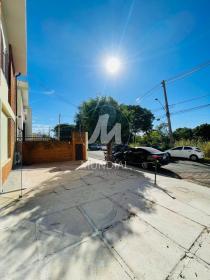2 - Garagem/estacionamento
