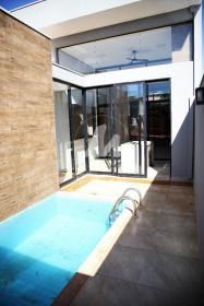 22 - Piscina