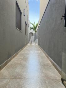 24 - Quintal/corredores