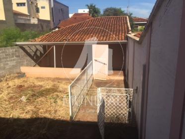 35 - Quintal/corredores