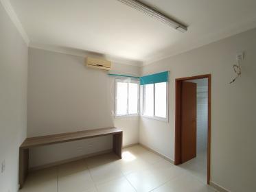 17 - Dormitorio