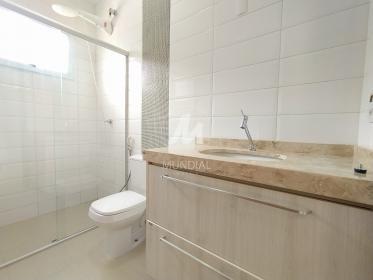 28 - Banheiro/lavabo
