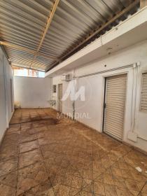 23 - Quintal/corredores
