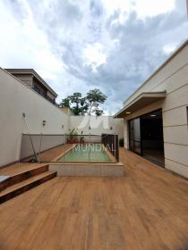 21 - Piscina