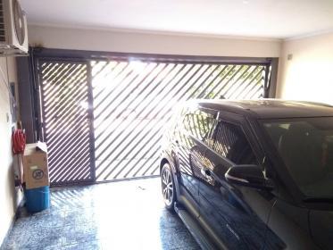 2 - Garagem/estacionamento