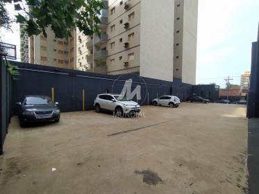 15 - Garagem/estacionamento