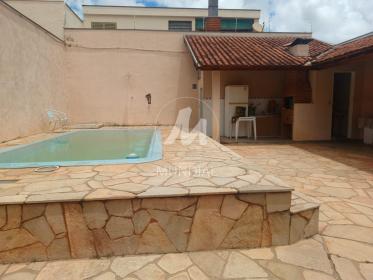 11 - Piscina