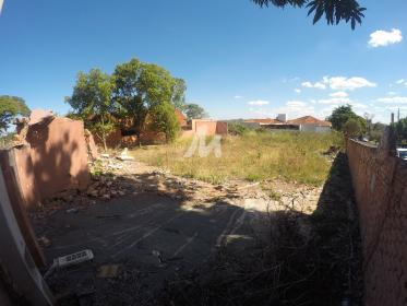 4 - Terreno/Lote