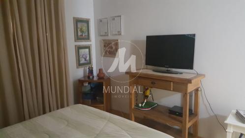 18 - Dormitorio
