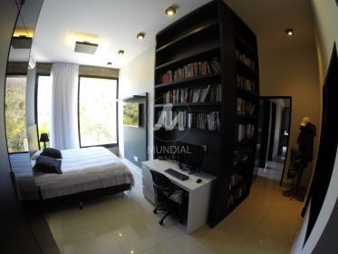 33 - Suite