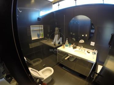 40 - Suite