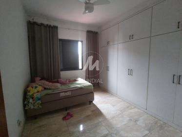 12 - Dormitorio