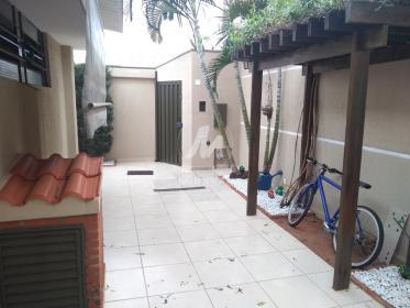 15 - Quintal/corredores