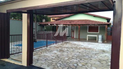 3 - Garagem/estacionamento