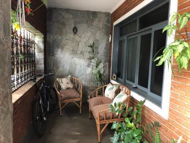 2 - Garagem/estacionamento