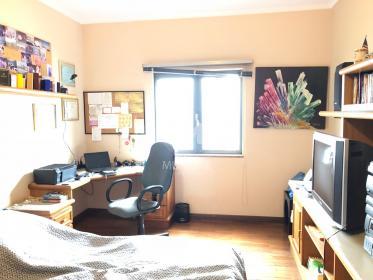 21 - Dormitorio