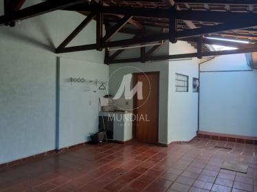 29 - Garagem/estacionamento