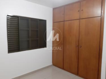 18 - Dormitorio