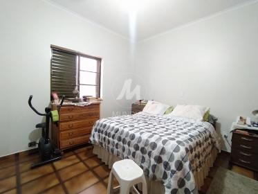 9 - Dormitorio
