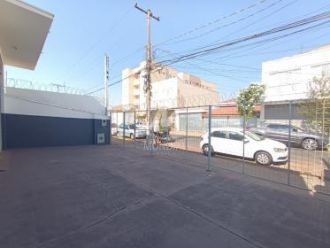 3 - Garagem/estacionamento