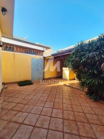 28 - Quintal/corredores