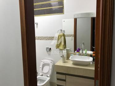 24 - Banheiro/lavabo