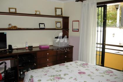 25 - Suite