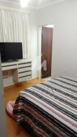 12 - Dormitorio