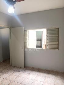 18 - Dormitorio