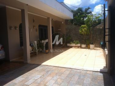 2 - Garagem/estacionamento