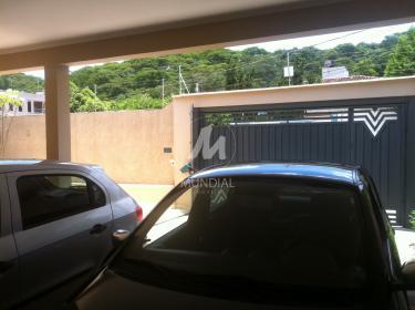5 - Garagem/estacionamento
