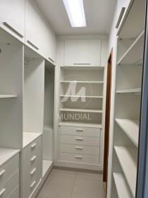 9 - Closet