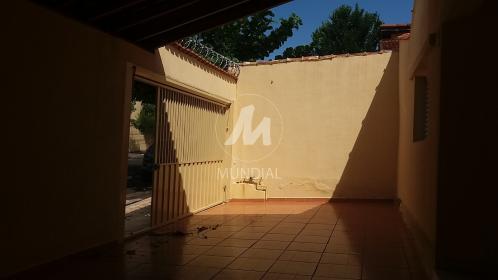 2 - Garagem/estacionamento