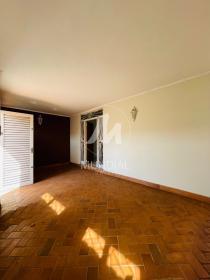 3 - Garagem/estacionamento
