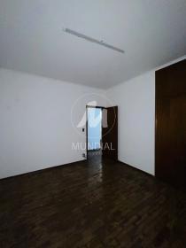 24 - Dormitorio