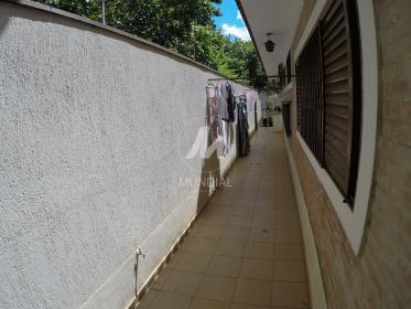 15 - Quintal/corredores