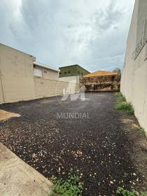 30 - Garagem/estacionamento