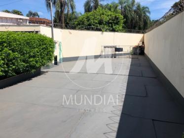 22 - Garagem/estacionamento