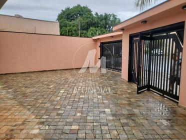 3 - Garagem/estacionamento