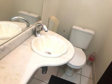 8 - Banheiro/lavabo