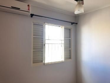 11 - Dormitorio