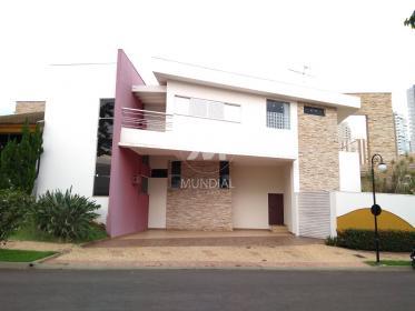 43 - Garagem/estacionamento