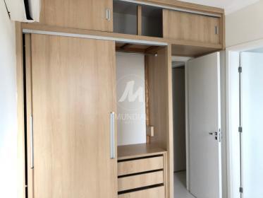 25 - Suite