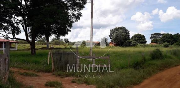 4 - Terreno/Lote