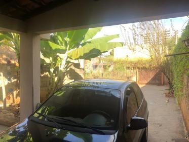 4 - Garagem/estacionamento