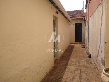 24 - Quintal/corredores