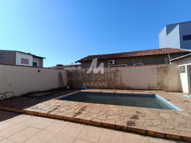 28 - Piscina
